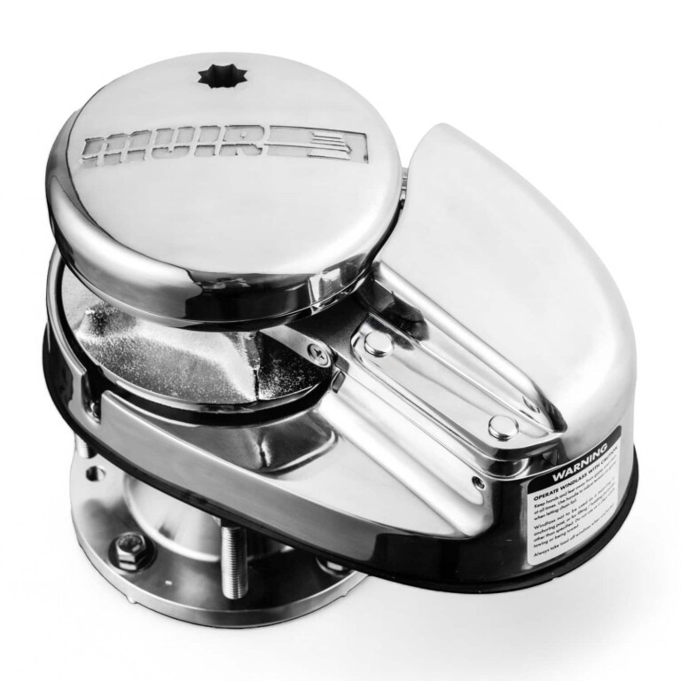 roduct image of the Muir VR2500, VR3500, and VR4000 vertical windlass top unit and base components on a white background.