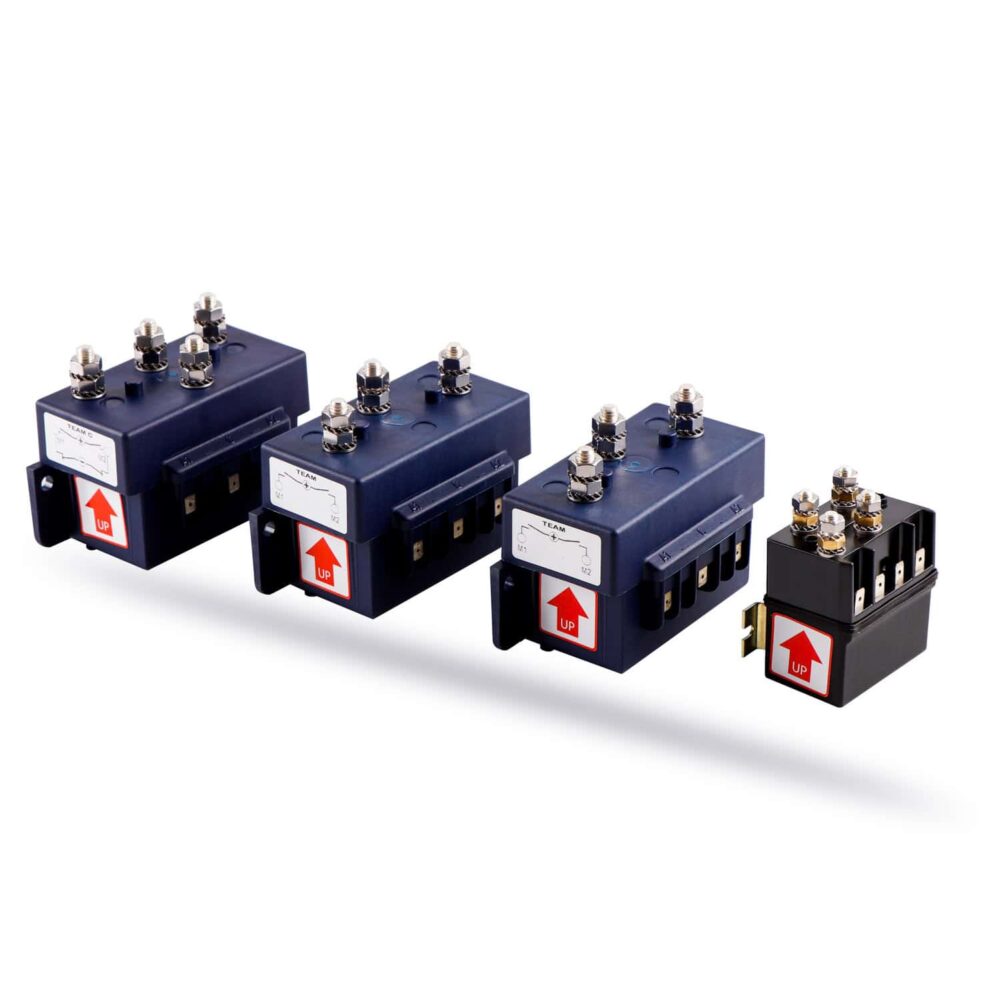 High-quality industrial solenoid valves for automation and control in engineering applications. / Dual Direction Solenoid