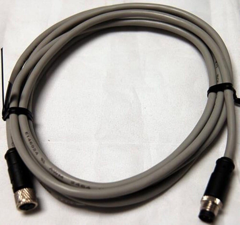 Flexible industrial wiring cable for engineering applications. / DUAL INSTALL CABLE 300MM F/F RP-114 / Dual Installation Cable M8 M/F